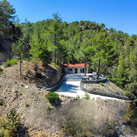 Dom wakacyjny Phaedrus Living Palaiomylos Forest Limassol