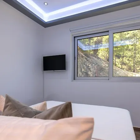 Dom wakacyjny Phaedrus Living Palaiomylos Forest Limassol